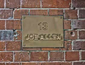 Joe Allen-sign